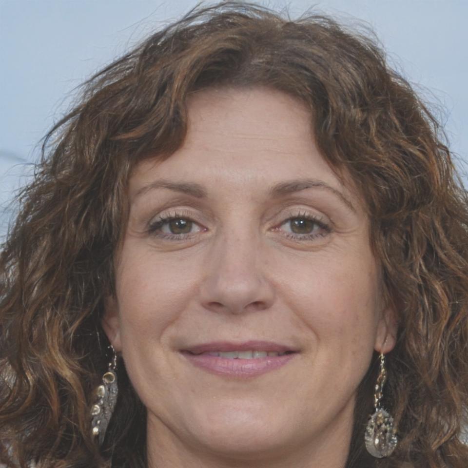 Dra. Elena Martínez - Experta en IA Financiera
